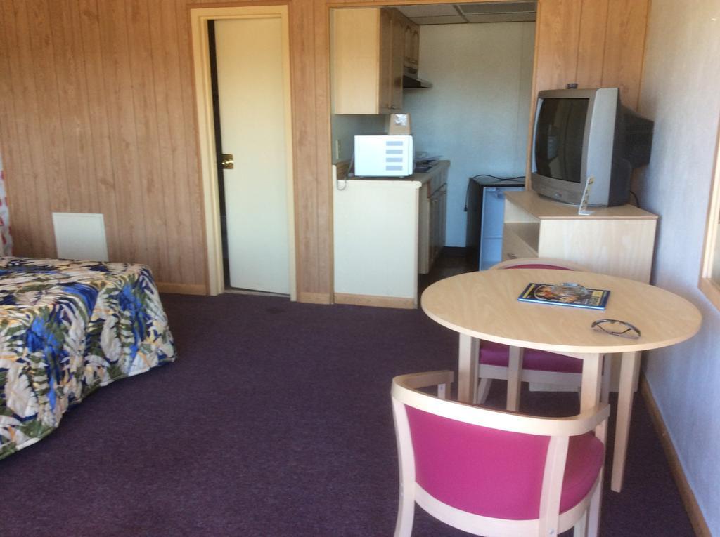 Macthrift Motor Inn Вирджиния Бийч Екстериор снимка