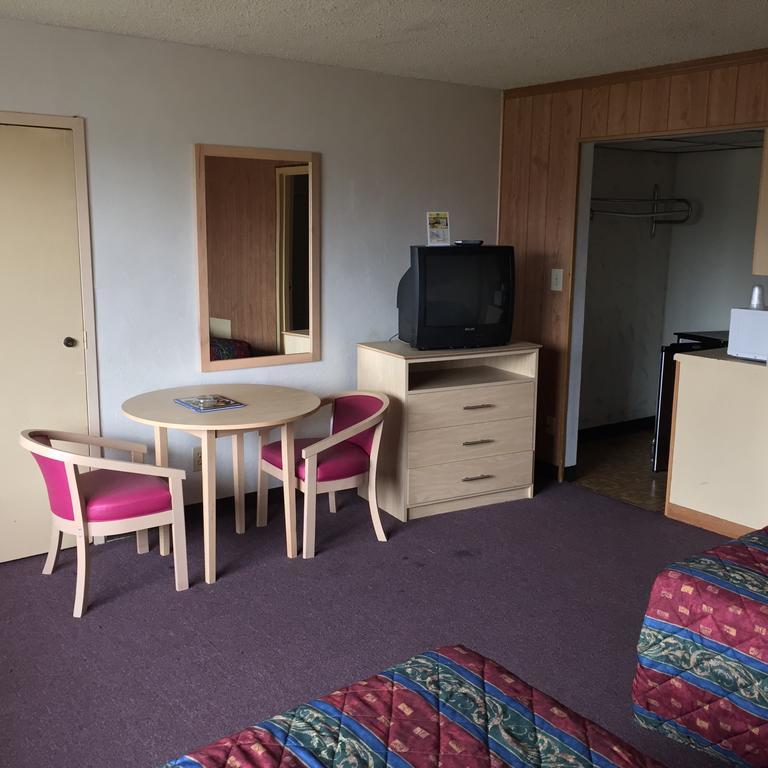 Macthrift Motor Inn Вирджиния Бийч Екстериор снимка